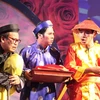 Nghệ sỹ ưu tú Giang Châu (ngoài cùng bên trái) trong vai Trùm Sò ở vở "Ngao, Sò, Ốc, Hến." 