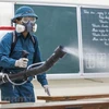 Các trường học ở Hà Nội đã tiến hành phun khử khuẩn để đảm bảo an toàn cho học sinh. (Ảnh minh họa: Minh Sơn/Vietnam+)