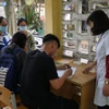 Sinh viên sẽ phải khai báo y tế, lịch trình đi lại mỗi khi ra/vào ký túc xá. (Ảnh: PV/Vietnam+)