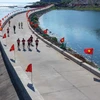 Các vận động viên chạy trên một cung đường tuyệt đẹp (Ảnh: Lâm Phan/Vietnam+)
