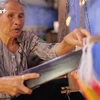 Nghề dệt là một trong hai nghề lâu đời nhất của người Chăm Ninh Thuận. (Ảnh: Lâm Phan/Vietnam+)