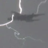 Cơn bão đã gây sét đánh trúng 3 chiếc máy bay ở London (Nguồn: ABC)