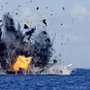 Indonesia phá hủy tàu cá nước ngoài đánh bắt trái phép ở vùng biển nước này. (Nguồn: Shanghaiist)