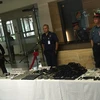 Các bộ phận dùng để lắp ráp súng M-16 bị cảnh sát thu giữ. (Nguồn: GMA News)