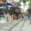 Việt Nam gây chú ý khi tiến hành đóng cửa xóm cà phê đường tàu