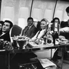Phục vụ bữa ăn cho hành khách đi trên máy bay Boeing 747. (Nguồn: CNN)