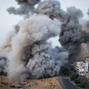Không quân Israel oanh kich dữ dội Dải Gaza hồi tháng 11/2012. (Ảnh: nydailynews.com)