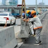 Hà Nội: Hoàn thiện những hạng mục cuối cùng trước khi thông xe cầu vượt Mai Dịch