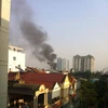 [Photo] Hiện trường vụ hỏa hoạn tại công ty dệt ở quận Thanh Xuân