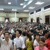Hình ảnh "kinh hoàng" tại Đại học Kinh tế Quốc dân trong ngày cuối cùng xét tuyển nguyện vọng một. (Ảnh: CTV/Vietnam+)