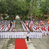 Thầy và trò trường Trung học phổ thông Quảng Xương 1 khai giảng năm học mới. (Ảnh: Thanh Tùng/TTXVN)