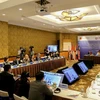 Các đại biểu tham gia hội nghị trực tiếp tại Việt Nam. (Ảnh: Bộ Giáo dục và Đào tạo)