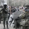 Các tay súng ly khai chiếm văn phòng thị trưởng Donetsk
