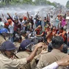 Ấn Độ: Cô gái bị hiếp dâm rồi bị đổ axít vào mồm và lên mặt