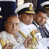 Tân Bộ trưởng Quốc phòng Ấn Độ Arun Jaitley (thứ hai từ trái qua) (Nguồn: PTI)
