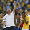 Huấn luyện viên Scolari đang đánh lạc hướng dư luận Brazil