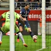 Ibrahimovic lại lập siêu phẩm trong trận mở màn Ligue 1