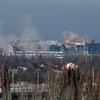 Ukraine tố phe nổi dậy vi phạm lệnh ngừng bắn ở sân bay Donetsk