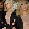 Kim Kardashian đến Paris với mái tóc vàng hoe và lộ ngực trần