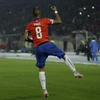 Vidal lập công giúp Chile mở màn Copa America suôn sẻ