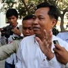Cựu thị trưởng Campuchia bắn bị thương 3 công nhân ra đầu thú