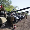 Ukraine: Phe ly khai Donetsk và Lugansk rút vũ khí hạng nhẹ 