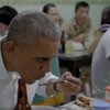 CNN hé lộ hình ảnh ông Obama dùng đũa thành thục ăn bún chả