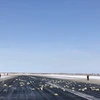 Nga: Cửa máy bay hỏng, vàng thỏi rơi la liệt trên đường băng