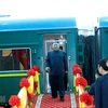 Video Chủ tịch Triều Tiên Kim Jong-un bước xuống tàu hỏa