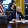 Ông Joe Biden trang trí lại phòng Bầu dục, khác biệt so với ông Trump