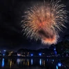 [Photo] Pháo hoa lung linh trên bầu trời Hà Nội trong đêm Giao thừa 