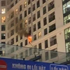 Hà Nội: Dập tắt đám cháy tại căn hộ thuộc tầng 6 nhà chung cư
