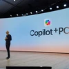 CEO Nadella của Microsoft giới thiệu dòng máy tính tích hợp Copilot+.