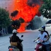 Cận cảnh vụ cháy xe bồn khi tiếp xăng tạo quầng lửa dữ dội ở Bắc Ninh