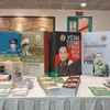 Nhóm sách bao gồm những hồi ký, hồi ức của các tướng lĩnh nổi tiếng đã từng trực tiếp tham gia chỉ huy Chiến dịch Điện Biên Phủ. (Ảnh: PV/Vietnam+)
