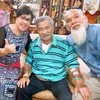 (Từ trái sang) Nghệ sỹ Lệ Thủy đến thăm võ sư Lý Huỳnh đầu năm 2020 cùng nghệ sỹ Thành Chiến. (Ảnh: Nghệ sỹ Lệ Thủy)