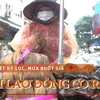 Người lao động ngoài trời co ro vì thời tiết mưa rét buốt