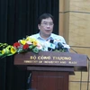 Phó Cục trưởng Cục Quản lý cạnh tranh Đặng Phương Nam đang nói về đa cấp. (Ảnh: Đức Duy/Vietnam+)
