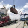 Thông quan xuất khẩu hàng hóa tại Cảng. (Ảnh: Đức Duy/Vietnam+)
