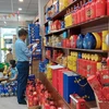 Đội Quản lý Thị trường số 4 (Cục Quản lý Thị trường Thành phố Hồ Chí Minh) kiểm tra hàng hóa phục vụ Tết. (Ảnh: PV/Vietnam+)