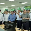Thủ tướng Phạm Minh Chính kiểm tra hoạt động tại Nhà máy nhiệt điện Thái Bình 2. (Ảnh: PV/Vietnam+)