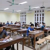 Thí sinh hoàn thành môn thi Lịch sử sáng ngày 4/7 (Ảnh: Minh Sơn/Vietnam+)