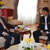 Phó Thủ tướng Vũ Văn Ninh hội kiến Tổng thống Bolivia Evo Morales. (Ảnh: Quang Sơn/TTXVN)