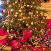 Những quà tặng Noel mà chủ nhân thấy không phù hợp có thể mang tặng lại cho các tổ chức từ thiện để lập quỹ. (Nguồn: photoecrandenoel.com) 