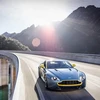Aston Martin lại giới thiệu V8 Vantage GT và DB9 Carbon
