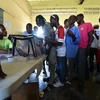 Cử tri Haiti tại một điểm bỏ phiếu ở Port-au-Prince ngày 9/8. (Nguồn: AFP/TTXVN)