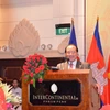 Phó Thủ tướng, Bộ trưởng Bộ ngoại giao và hợp tác quốc tế Campuchia Hor Namhong phát biểu tại chiêu đãi. (Ảnh: Trần Chí Hùng/Vietnam+)