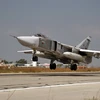 Máy bay chiến đấu Su-24 của Nga tại căn cứ quân sự Hmeymim, tỉnh Latakia, Syria ngày 21/10. (Nguồn: THX/ TTXVN)