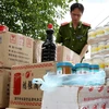 Phát hiện 550kg thực phẩm không rõ nguồn gốc tại chợ Đồng Xuân