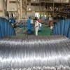 Sản xuất máy biến thế tại nhà máy sản xuất thiết bị điện HANAKA, Từ Sơn, Bắc Ninh. (Ảnh: Trần Việt/TTXVN)